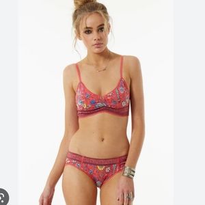 Lovebird Bloomers Medium